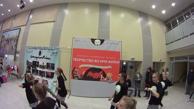 Танцевальный флешмоб в Красноярске смотреть онлайн