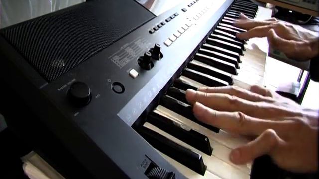 YAMAHA E433 DJ ALICE BETTER OFF ALONE смотреть онлайн