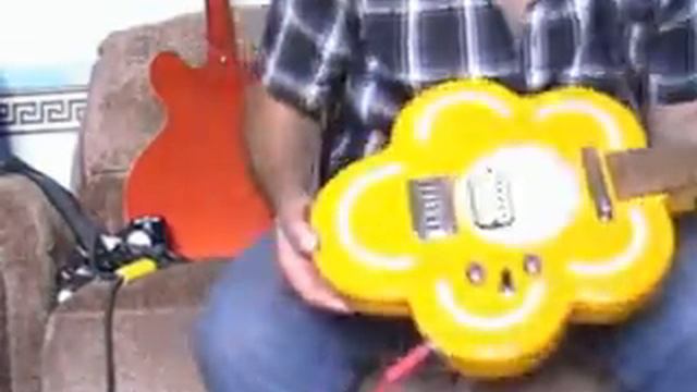Daisy Rock yellow Flower full size guitar duncan design pickups смотреть онлайн
