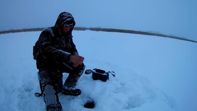 Атаки Камышовых Хищниц.Рыбалка с Ночёвкой на Раскатах Реки Белой.Рыбалка В Башкирии. смотреть онлайн