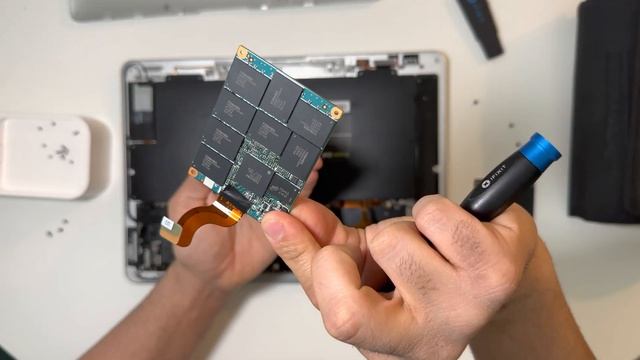 How to remove SSD MacBook Air A1304?How to open MacBook Air ( 4k) model no A1304 смотреть онлайн