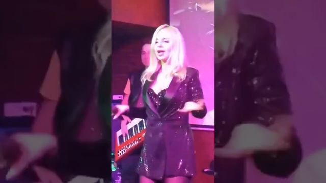 Юля Шереметьева #Леди #Я уезжаю и остаюсь #shors смотреть онлайн