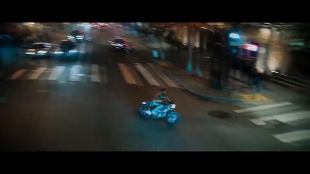 Погоня Венома на мотоцикле - Веном смотреть онлайн