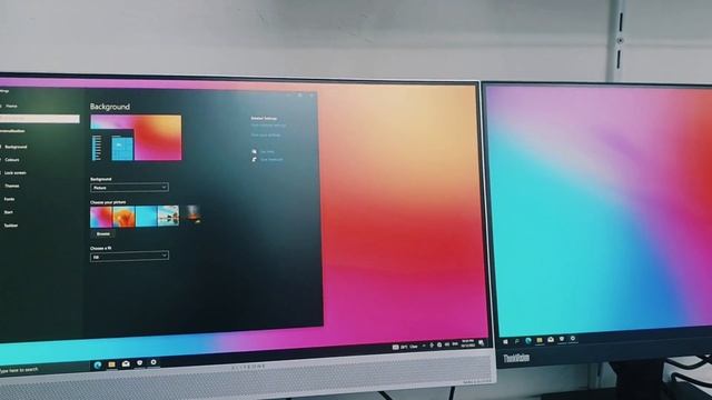 Dual monitor Two wallpapers | different wallapaper for extend display смотреть онлайн