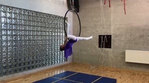 Воздушное кольцо | Воздушная гимнастика дети