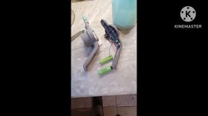 Замена аккумулятора в опрыскивателе.