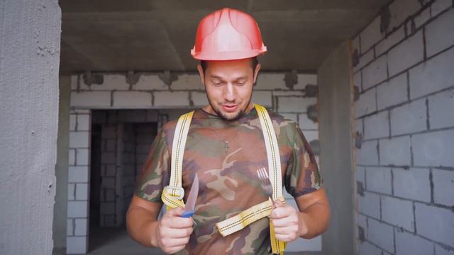 Строитель ест кирпич смотреть онлайн