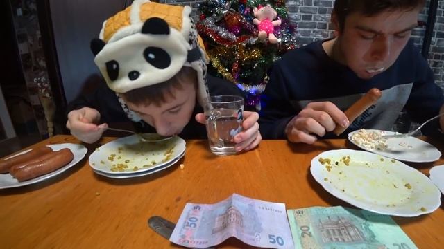 ВКУСНЫЙ ПЛОВ С МЯСОМ СОСИСКИ КРАБОВЫЙ САЛАТ КТО БОЛЬШЕ И БЫСТРЕЕ СЪЕСТ l ТУРНИР ПО ПОЕДАНИЮ ЕДЫ смотреть онлайн