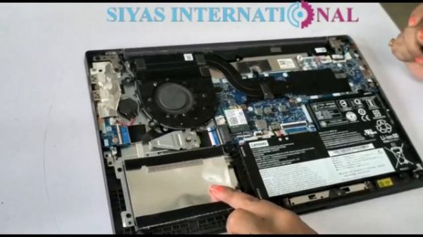 Lenovo Ideapad 5 15ITL05 Disassembly and upgrade options | Lenovo Laptop Service Center 7588410061