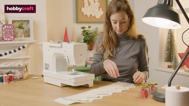 Christmas Fabric Crown Sewing Tutorial | Hobbycraft смотреть онлайн