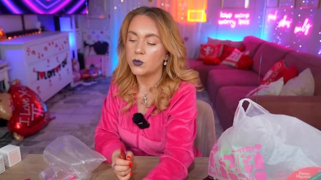 что я купила в МАГНИТ КОСМЕТИК на 25 000 руб?!? Распаковка Косметики и рыльно -мыльного! смотреть онлайн