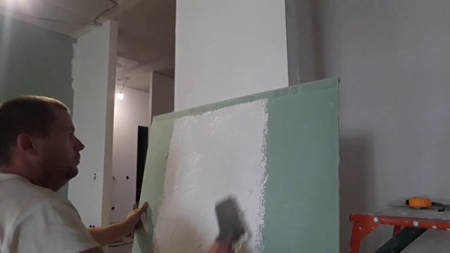 Декоративная штукатурка своими руками из шпаклевки Vetonit LR+ смотреть онлайн