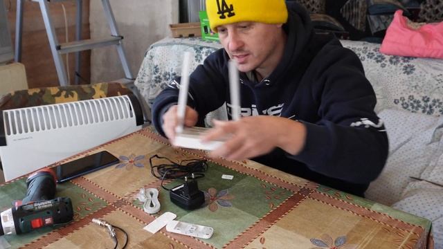 Дайте ИНТЕРНЕТ! Тестирую усилитель интернет сигнала VIKA 27f MIMO в деревне. #ВДеревнеУДэна смотреть онлайн