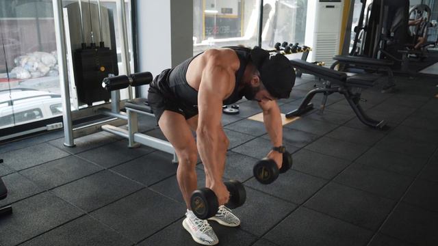 Bent-Over Dumbbell Rear Row смотреть онлайн