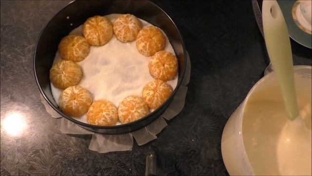 Испекла, перевернула и готов красивый, сочный, Вкусный пирог Мандариновый Рай. Пирог перевертыш. смотреть онлайн