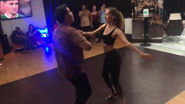 Karimchata bachata workshop in Dubai 2019- Egypt salsa bachata смотреть онлайн