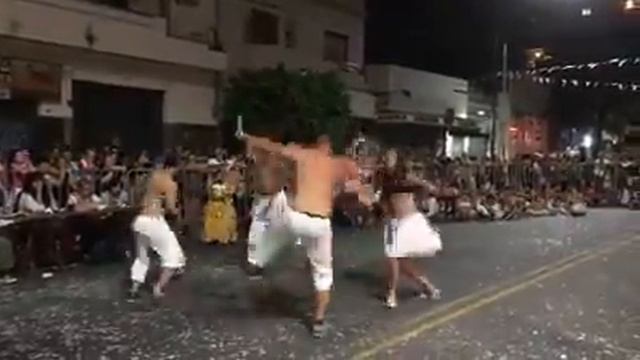 Maculele carnavales porteños 2016. Escuela Argentina de Capoeira смотреть онлайн