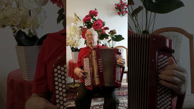 За дружбу и любовь. Армянский хит. смотреть онлайн