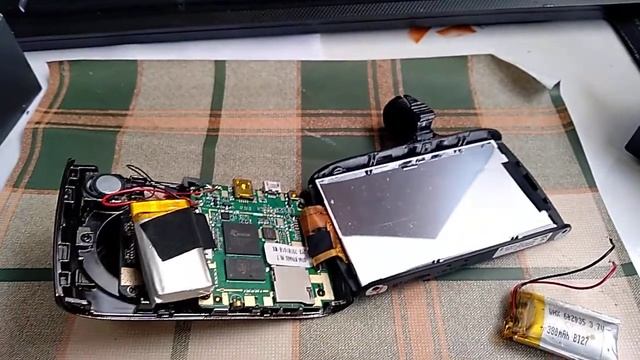 Ремонт видеорегистратора своими руками. Вздулась батарея. смотреть онлайн