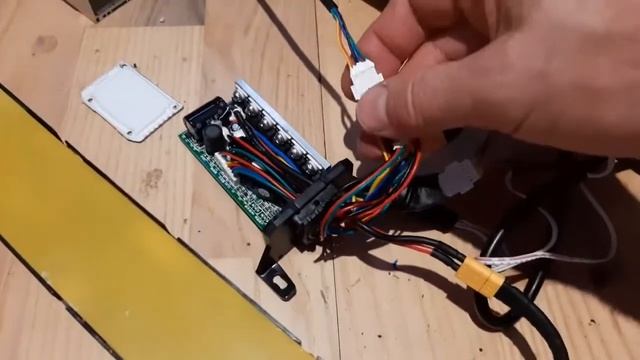 Ремонт самоката Hiper смотреть онлайн