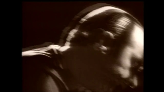 Phil Collins - Another Day In Paradise (Official Music Video) смотреть онлайн