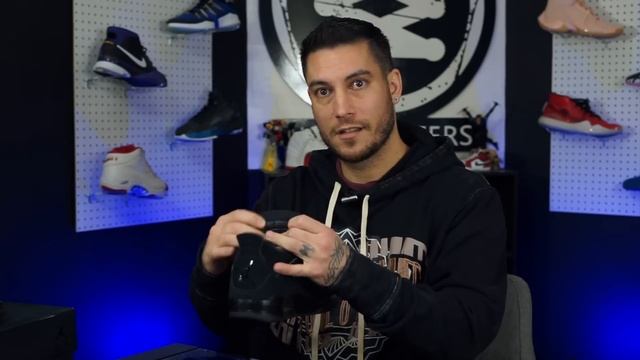 Air Jordan 4 'Black Cat'