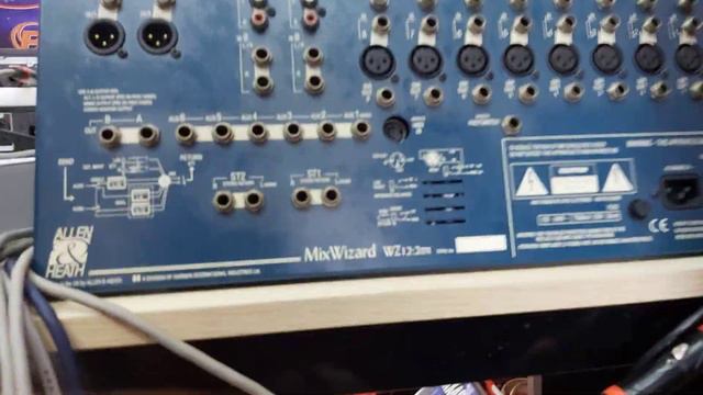 Vệ Sinh Bàn Mixer Allen Heath Mix Wizard WZ12:2 DX | Minh Anh AUDIO Vlogs смотреть онлайн
