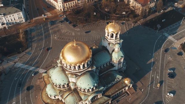 Alexander Nevsky Cathedral at Sunrise смотреть онлайн