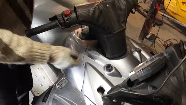 Проверка уровень охлаждающей жидкости Yamaha venture TF смотреть онлайн