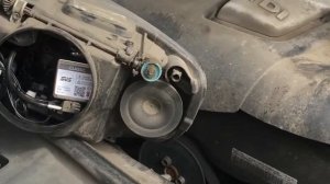 фольксваген туарег замена ламп ближнего и габаритов