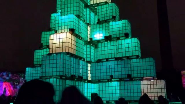 ШОУ СВЕТА НА ДВОРЦОВОЙ ПЛОЩАДИ/САНКТ-ПЕТЕРБУРГ смотреть онлайн