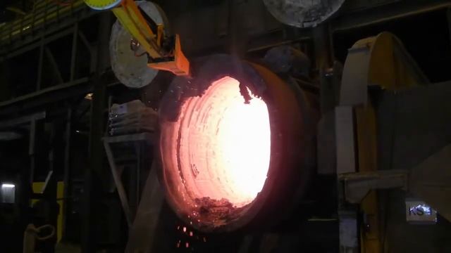 Машина для чистки металлургических ковшей Brokk 800 смотреть онлайн