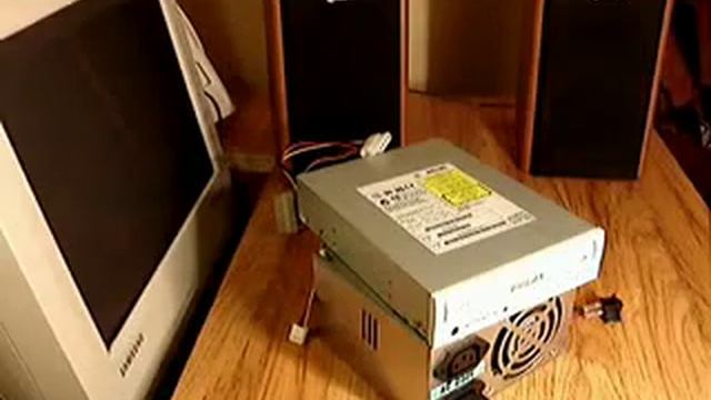 Eski CD Rom sürücünüzden CD Player Yapımı смотреть онлайн