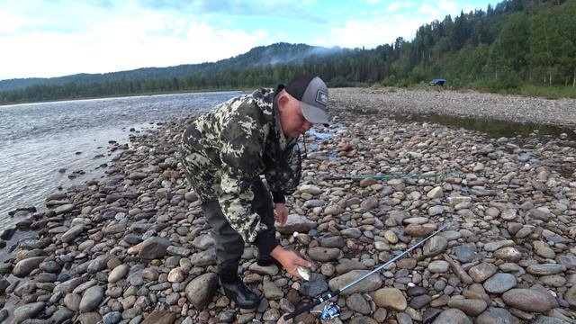 Рыбалка на Хариуса р. Уба смотреть онлайн