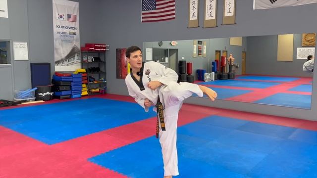 Three Tips to Master Taekwondo Kicks смотреть онлайн
