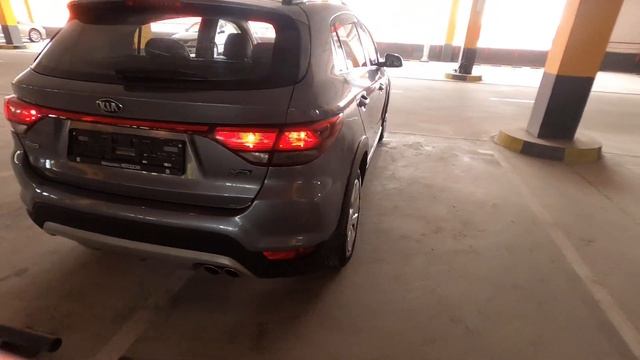 Kia Rio IV X-Line 1.4 MT (100 л.с.) 2017 смотреть онлайн