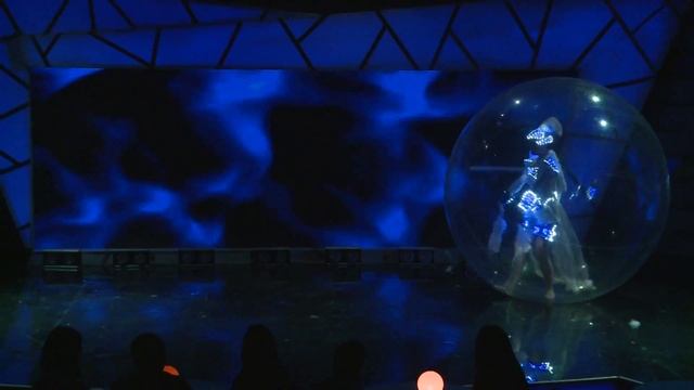 Светодиодный танец "Ангел в шаре" www.diamante.kz смотреть онлайн