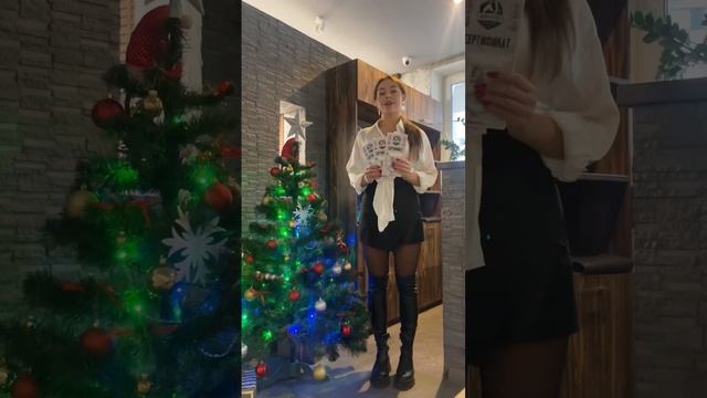 Как порадовать мужчину на праздник? #бритьё #опаснаябритва #мужскиестрижки #полезныевидео #стайлинг смотреть онлайн