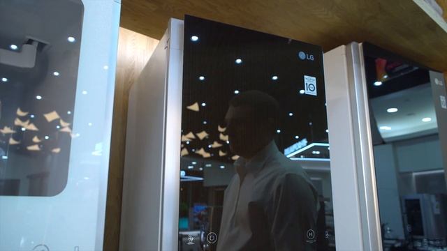 Паровой шкаф для ухода за одеждой LG S3RERB Styler (освежение) смотреть онлайн