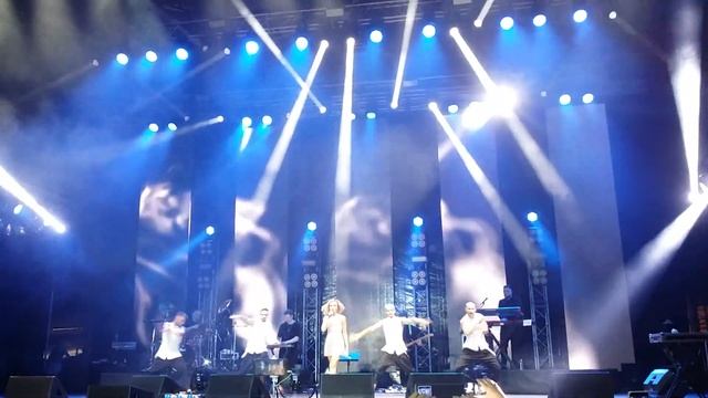 #песни #шоу #драйф #позитив #певица #сочи #день #города смотреть онлайн