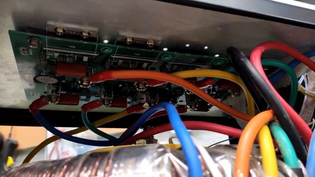 Ремонт симисторного стабилизатора напряжения EST10000TC смотреть онлайн