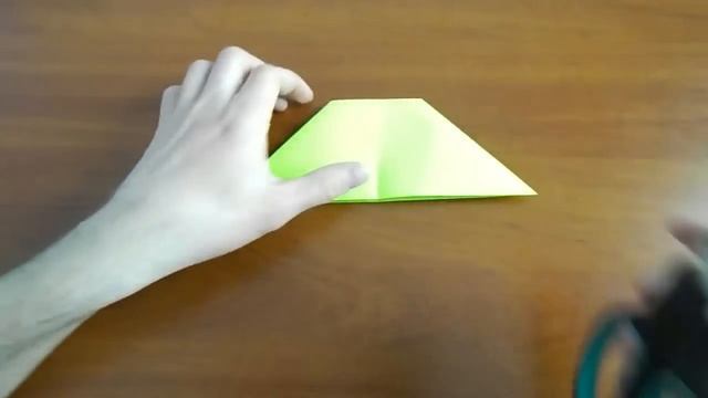 Квакающая лягушка из бумаги / Подвижные оригами Paper frog смотреть онлайн