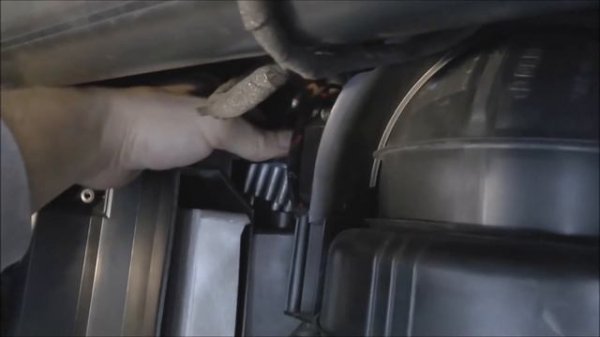 How to replace heater blower/fan resistor - Opel, Vauxhall, Zafira, Astra