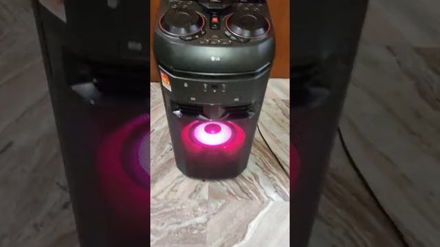 LG OK 55 DJ Party Speaker Box 500 Watt RMS Power смотреть онлайн