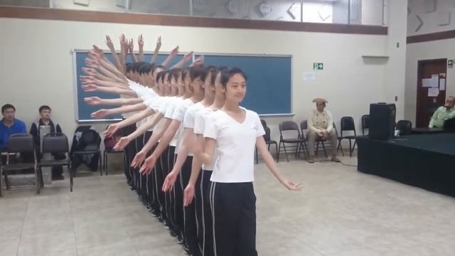 Репетиция танца тысячи рук, как здорово смотреть онлайн