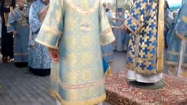 МАЛЫЙ ВХОД С ЕВАНГЕЛИЕМ  ПЕСНОПЕНИЕ ПРИИДИТЕ ПОКЛОНИМСЯ