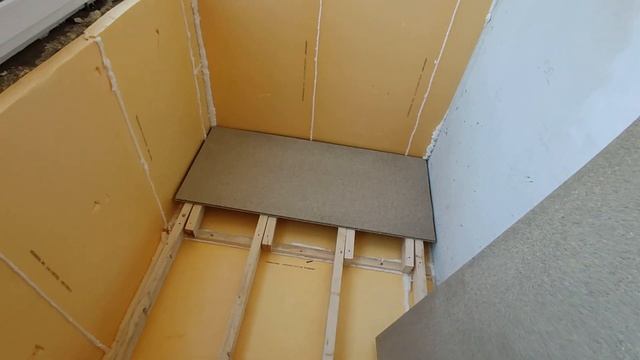 Утепление лоджии, монтаж пола и электрики. Часть 1