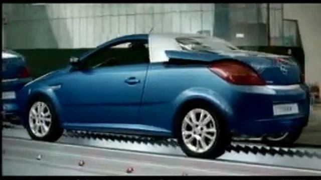 Διαφήμιση OPEL TIGRA TWINTOP 2006 смотреть онлайн