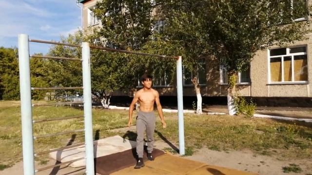 Как Я Научился Делать Солнышко БЕЗ Лямок на Турнике!? Солнышко без лямок за 10 минут! смотреть онлайн