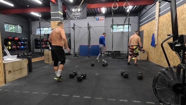 Практика ходьбы на руках и объемный комплекс! Тренировка четверг 31 августа смотреть онлайн